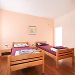 Two Bedroom In Center Igor