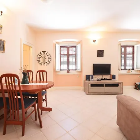 Two Bedroom In Center Igor * Zara