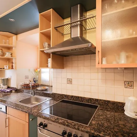 Appartamento Two Bedroom In Center Igor *