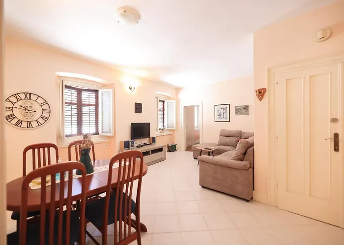 Two Bedroom In Center Igor Lejlighed