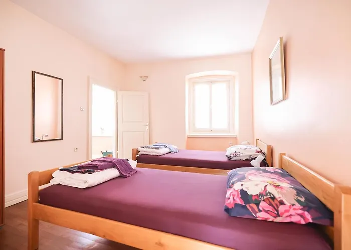Two Bedroom In Center Igor Lejlighed *