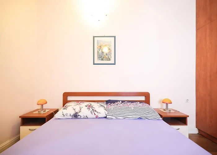 Two Bedroom In Center Igor * Zadar