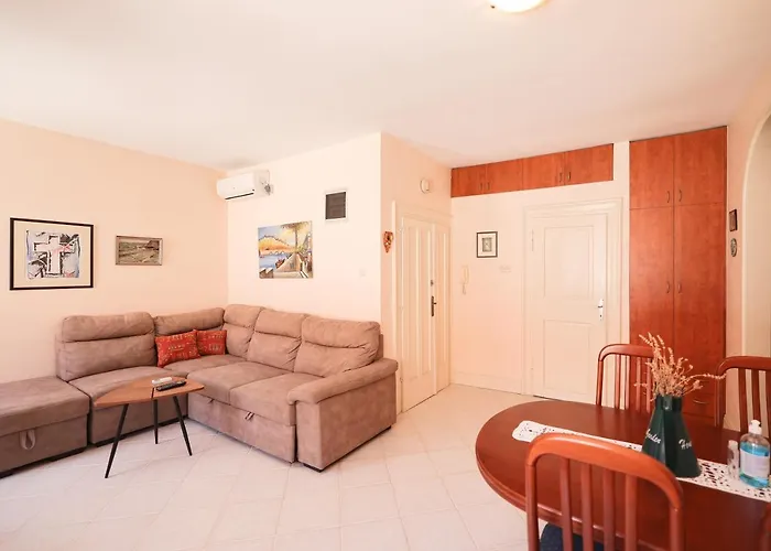 Two Bedroom In Center Igor Lejlighed *